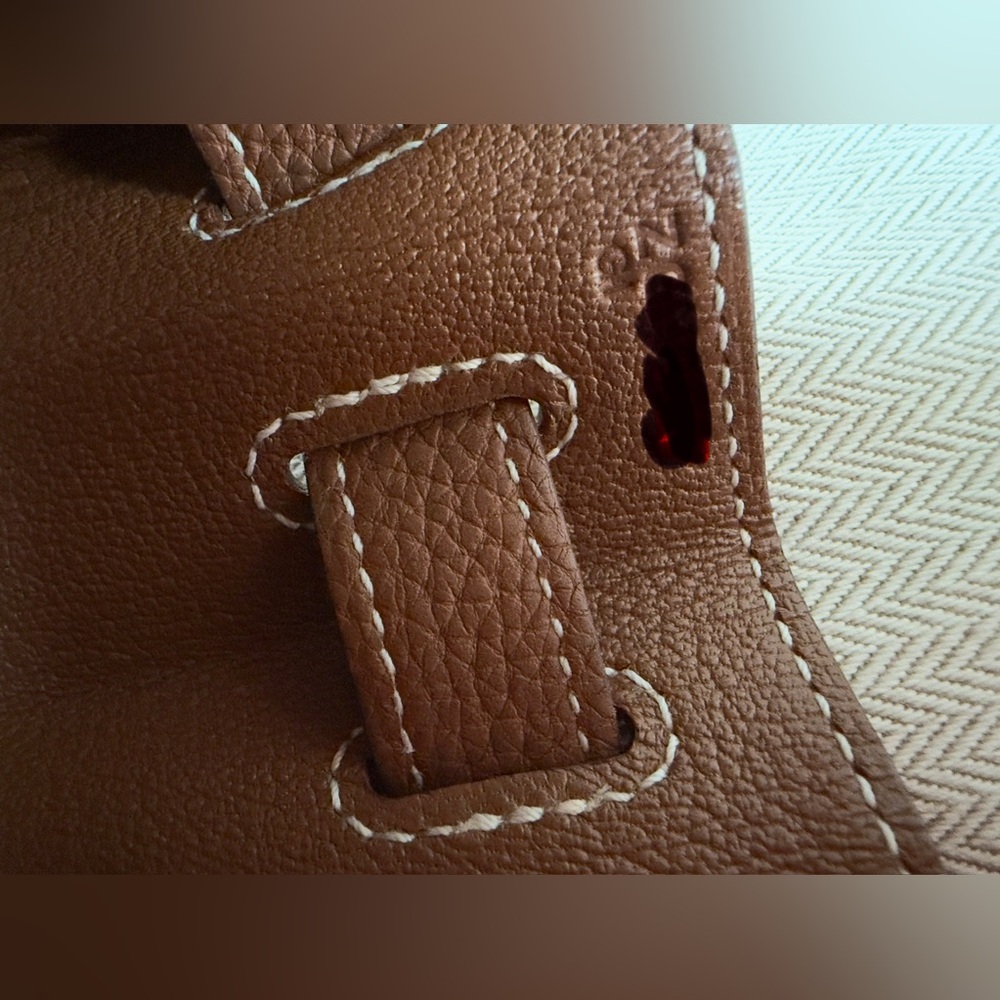 Hermès Kelly 28 in Togo Leather – Stamp Z (2021) - Picture 9 of 17